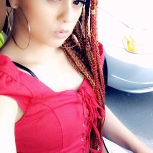 Meet your Posher, Pita